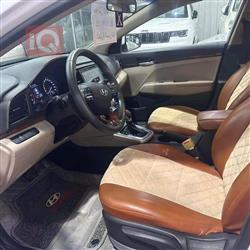 هیوندای ئەلەنترا